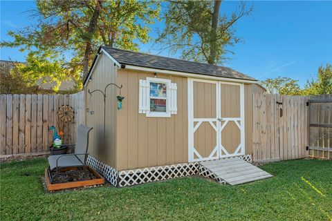 Tiny photo for 2302 Bastrop Circle, Bryan, TX 77808 (MLS # 25010885)