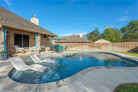 Tiny photo for 2302 Bastrop Circle, Bryan, TX 77808 (MLS # 25010885)