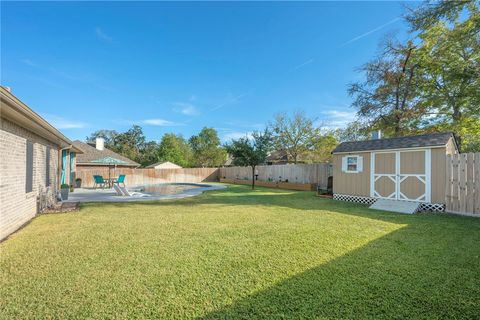Tiny photo for 2302 Bastrop Circle, Bryan, TX 77808 (MLS # 25010885)