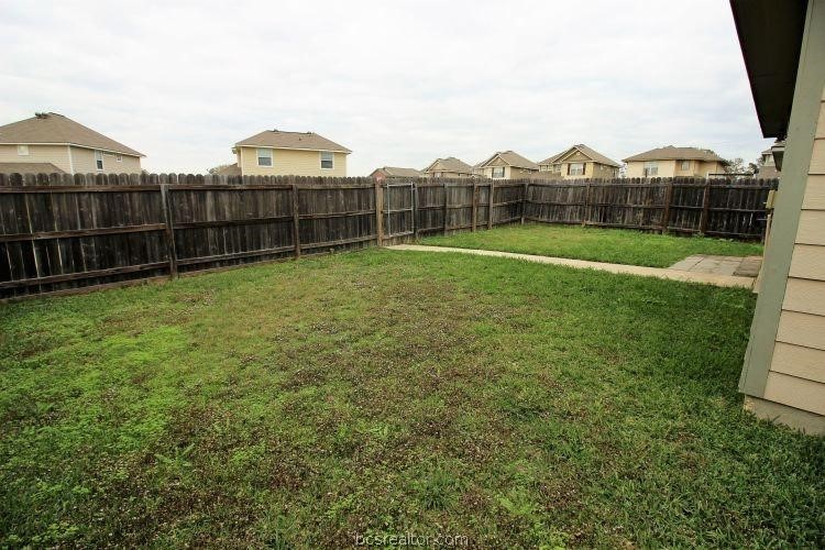 College Station, Texas 77845, United States, 4 Bedrooms Bedrooms, ,4 BathroomsBathrooms,Residential,Pending,62035