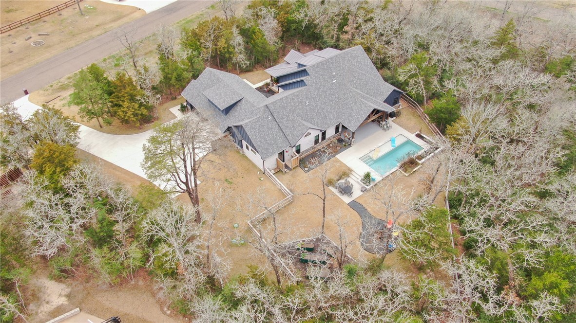 College Station, Texas 77845, United States, 4 Bedrooms Bedrooms, ,4 BathroomsBathrooms,Residential,Pending,2376