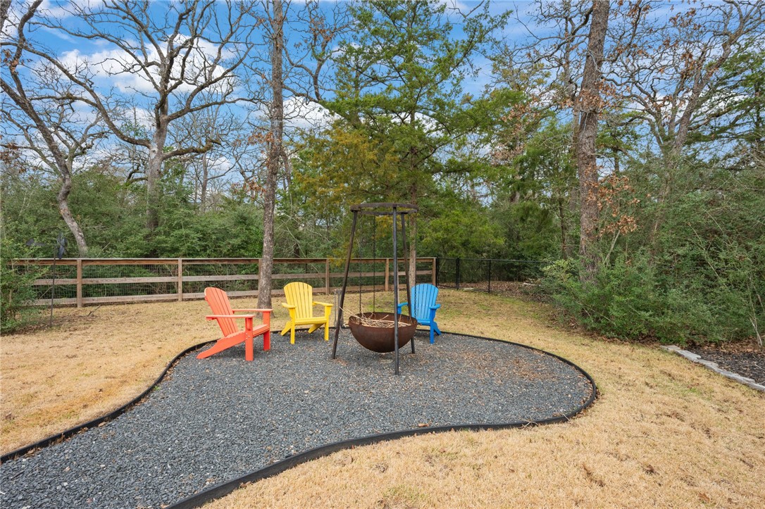 College Station, Texas 77845, United States, 4 Bedrooms Bedrooms, ,4 BathroomsBathrooms,Residential,Pending,2376