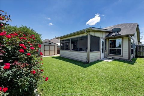 Tiny photo for 208 Boulder Drive, Navasota, TX 77868 (MLS # 26006052)