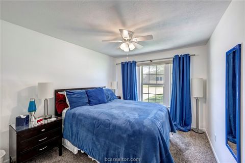 Tiny photo for 208 Boulder Drive, Navasota, TX 77868 (MLS # 26006052)