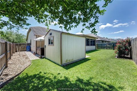 Tiny photo for 208 Boulder Drive, Navasota, TX 77868 (MLS # 26006052)
