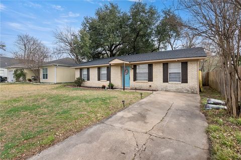 Tiny photo for 804 E 32nd Street, Bryan, TX 77803 (MLS # 26002491)