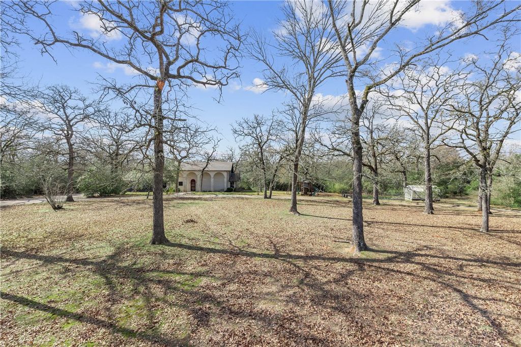 Photo of 12994 Hunters Creek Road, College Station, TX 77845 (MLS # 25011511)