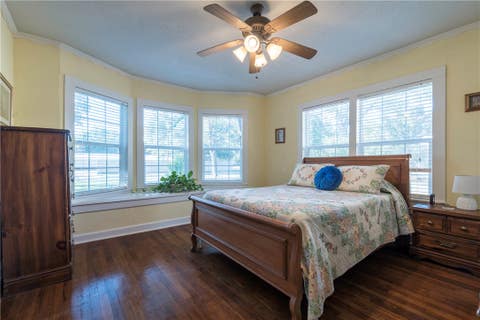 Tiny photo for 205 Barton Street, Hearne, TX 77859 (MLS # 26010336)
