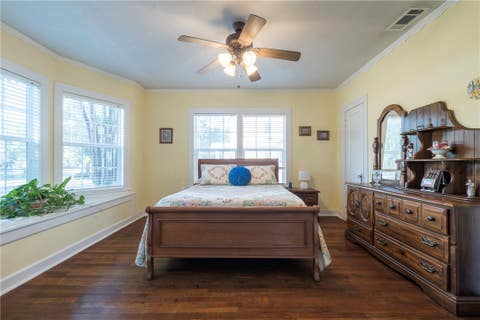 Tiny photo for 205 Barton Street, Hearne, TX 77859 (MLS # 26010336)