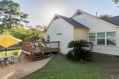 Tiny photo for 205 Barton Street, Hearne, TX 77859 (MLS # 26010336)