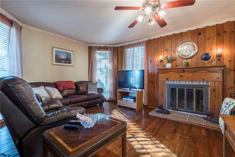 Photo of 205 Barton Street, Hearne, TX 77859 (MLS # 26010336)