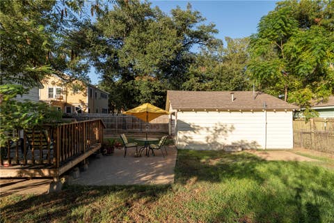 Tiny photo for 205 Barton Street, Hearne, TX 77859 (MLS # 26010336)