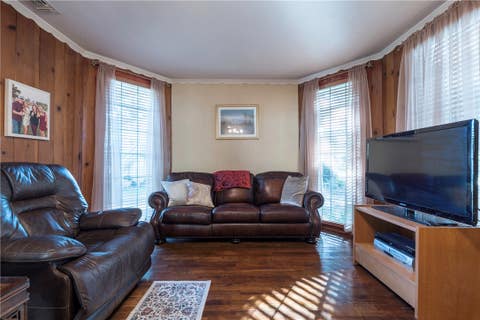 Tiny photo for 205 Barton Street, Hearne, TX 77859 (MLS # 26010336)