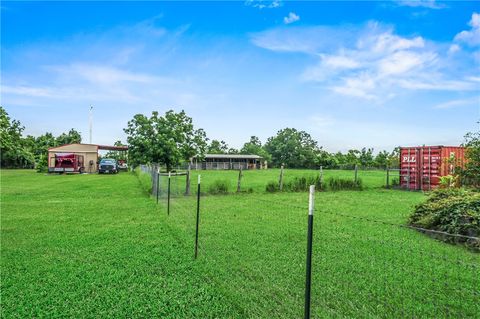 Tiny photo for 34366 Owens Road, Hempstead, TX 77445 (MLS # 26009092)