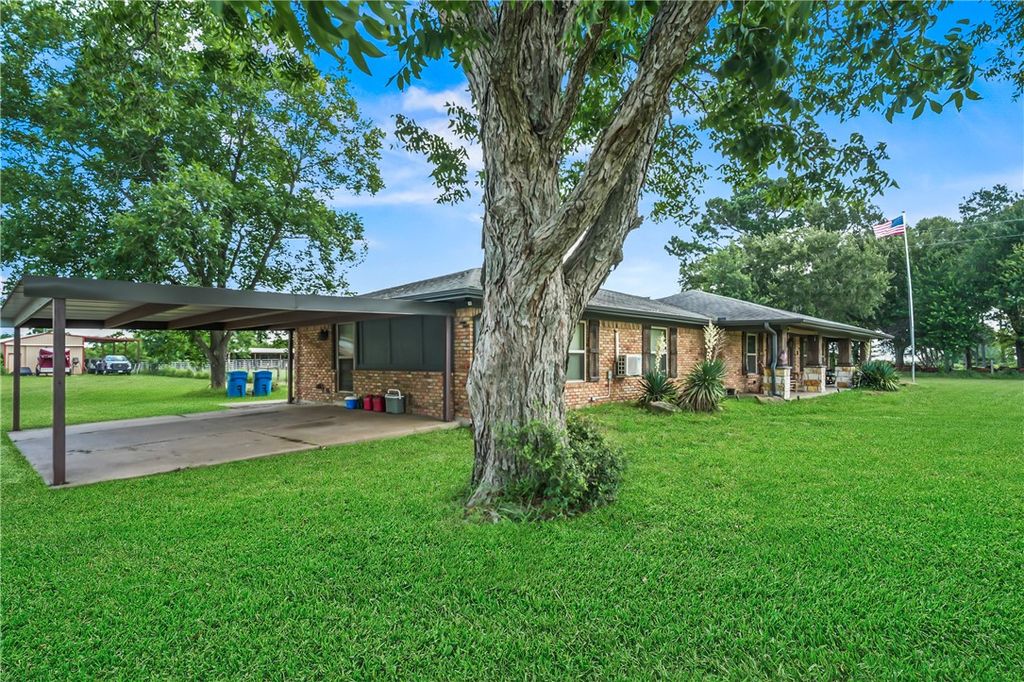 Photo of 34366 Owens Road, Hempstead, TX 77445 (MLS # 26009092)