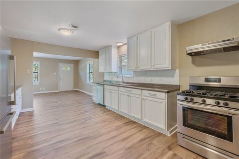 Tiny photo for 231 Moss Street, Bryan, TX 77803 (MLS # 25010569)