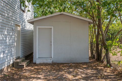 Tiny photo for 231 Moss Street, Bryan, TX 77803 (MLS # 25010569)