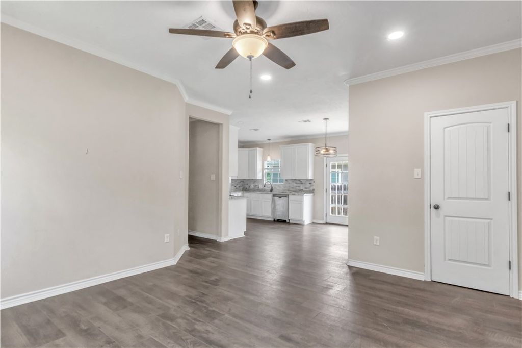 Photo of 904 New York Street, Bryan, TX 77803 (MLS # 26003147)