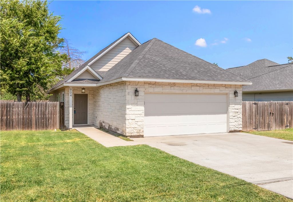 Photo of 904 New York Street, Bryan, TX 77803 (MLS # 26003147)