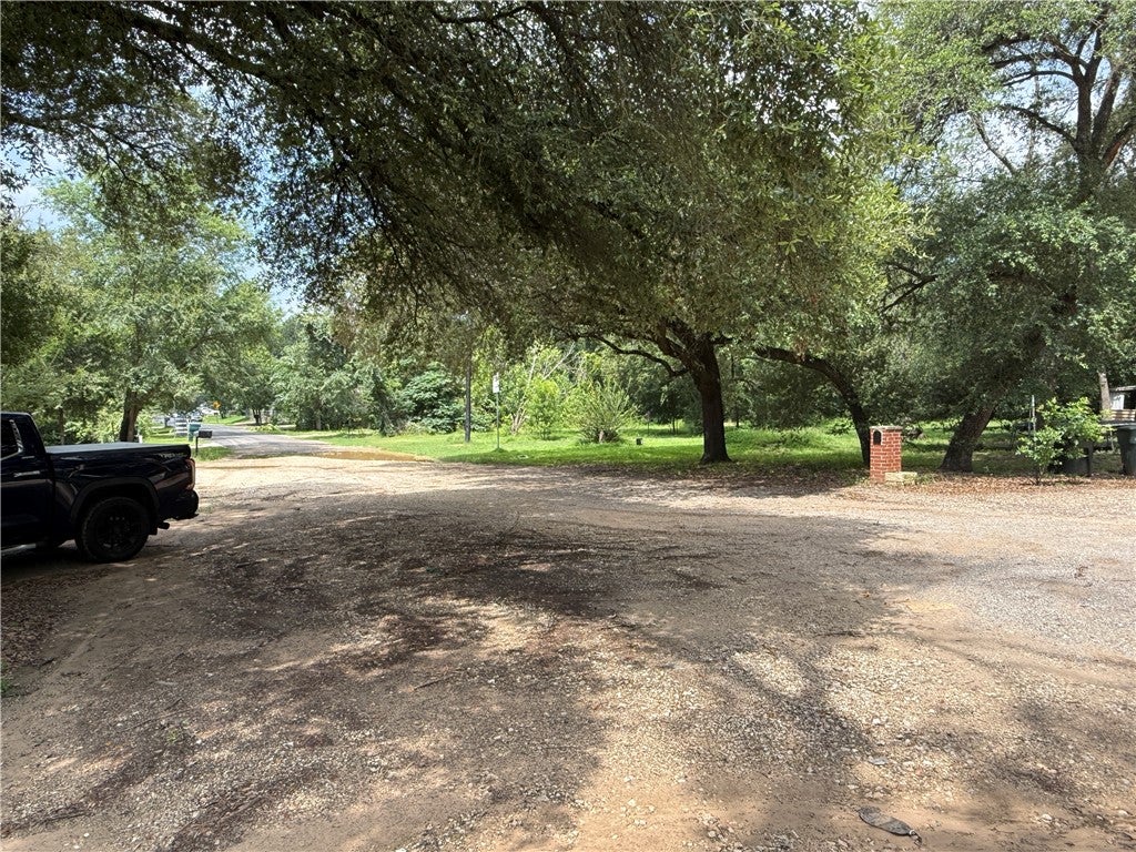 Photo of 2503 Emerald Dr Drive, Bryan, TX 77803 (MLS # 26007176)