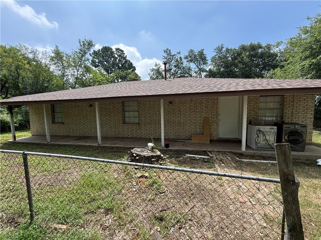 Photo of 2503 Emerald Dr Drive, Bryan, TX 77803 (MLS # 26007176)