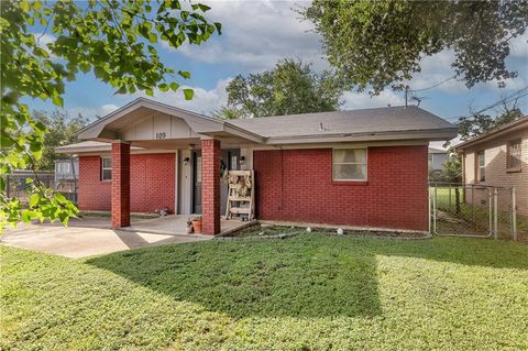 Photo of 109 Sulphur Springs Road, Bryan, TX 77801 (MLS # 25012065)