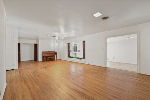 Tiny photo for 709 Esther Boulevard, Bryan, TX 77802 (MLS # 26010976)