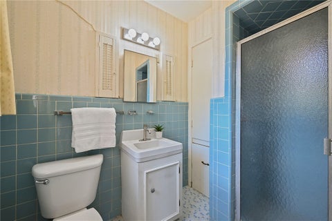 Tiny photo for 709 Esther Boulevard, Bryan, TX 77802 (MLS # 26010976)