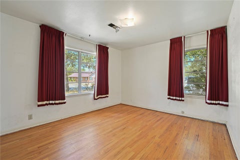 Tiny photo for 709 Esther Boulevard, Bryan, TX 77802 (MLS # 26010976)