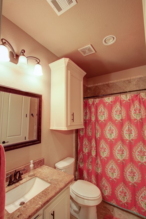 College Station, Texas 77845, United States, 4 Bedrooms Bedrooms, ,4 BathroomsBathrooms,Residential,Active,187463