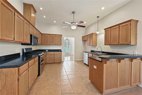 Tiny photo for 4911 Park Hampton Drive, Bryan, TX 77802 (MLS # 26011367)
