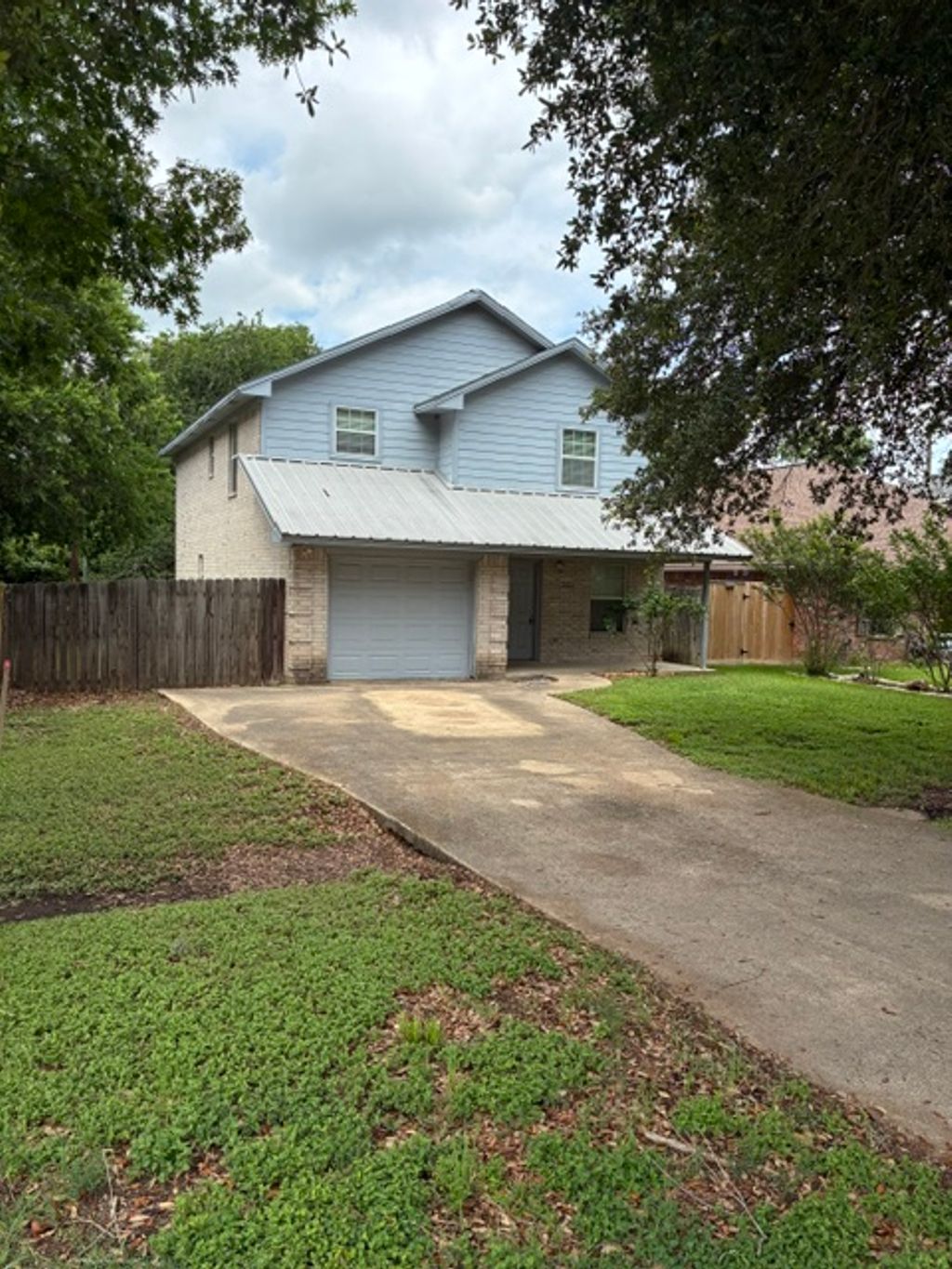 Photo of 404 W 24th Street, Bryan, TX 77803 (MLS # 26006275)