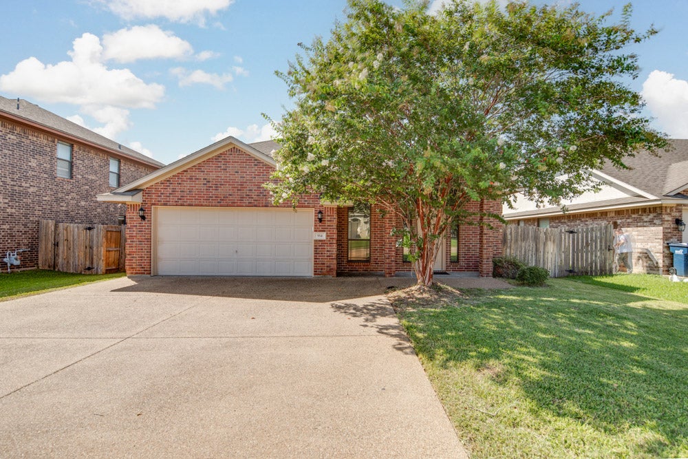 Photo of 914 Dove Landing Avenue, College Station, TX 77845 (MLS # 26010798)