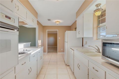 Tiny photo for 5756 Oak Hollow Circle, Bryan, TX 77808 (MLS # 25012813)