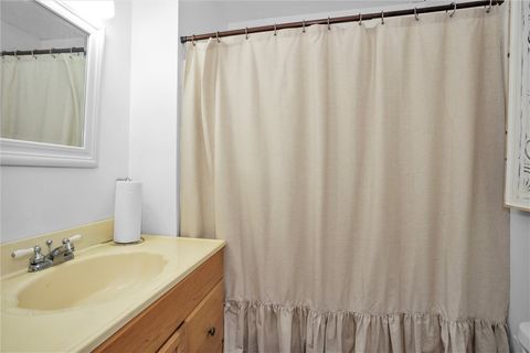 Tiny photo for 2258 County Road 316, Navasota, TX 77868 (MLS # 26000896)