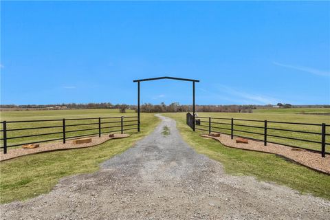 Tiny photo for 2258 County Road 316, Navasota, TX 77868 (MLS # 26000896)