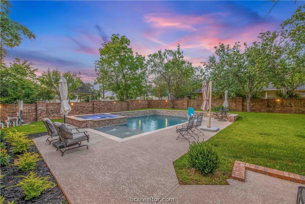 Photo of 3711 Sunnybrook Lane, Bryan, TX 77802 (MLS # 26010969)