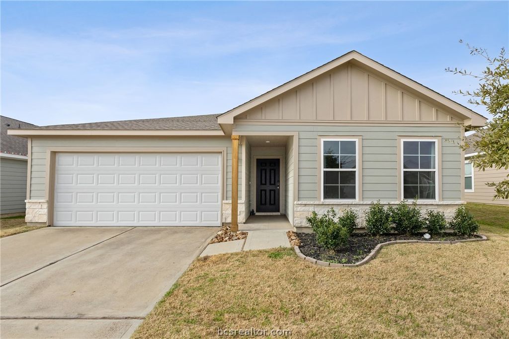 Photo of 6018 Crest Bridge Court, Bryan, TX 77807 (MLS # 26001578)