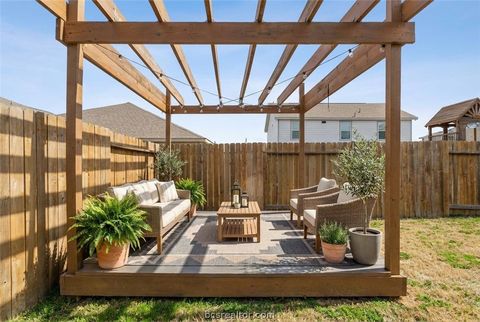 Tiny photo for 6018 Crest Bridge Court, Bryan, TX 77807 (MLS # 26001578)