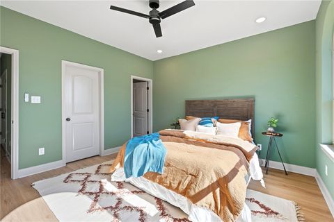 Tiny photo for 102 33rd St W, Bryan, TX 77803 (MLS # 26000768)