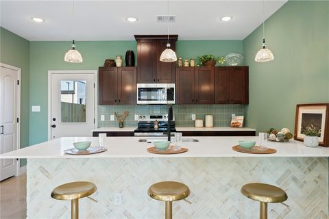 Tiny photo for 102 33rd St W, Bryan, TX 77803 (MLS # 26000768)