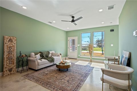 Tiny photo for 102 33rd St W, Bryan, TX 77803 (MLS # 26000768)