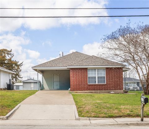 Photo of 1011 W 17th Street, Bryan, TX 77803 (MLS # 26004277)