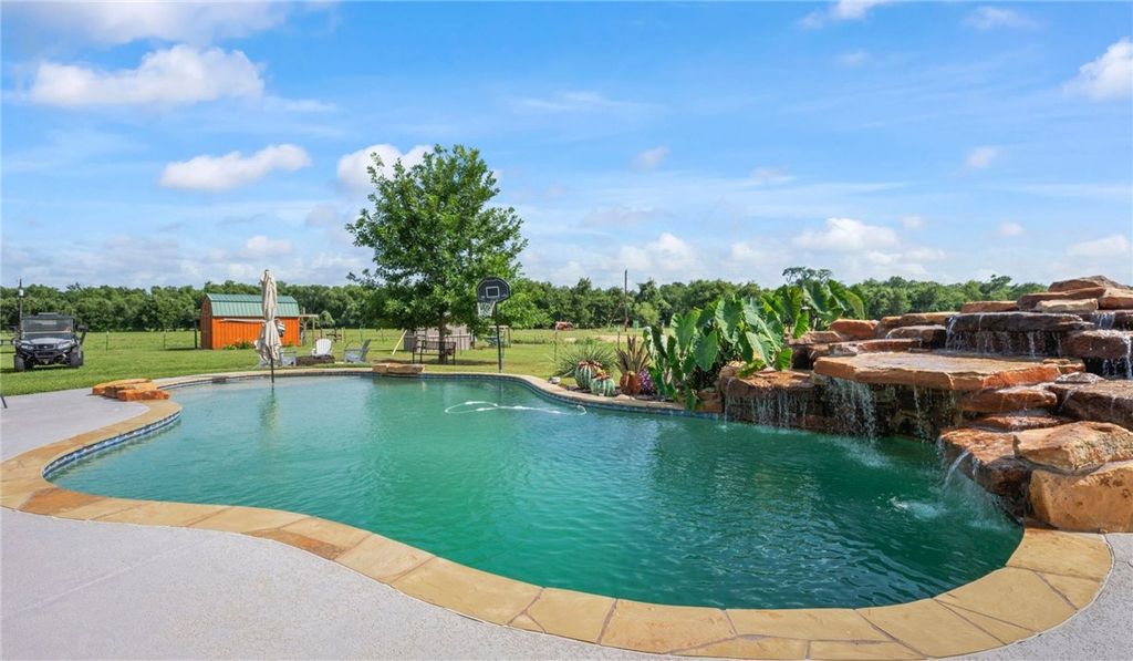 Photo of 7350 CR 125 (+15 acres), Caldwell, TX 77836 (MLS # 26001365)