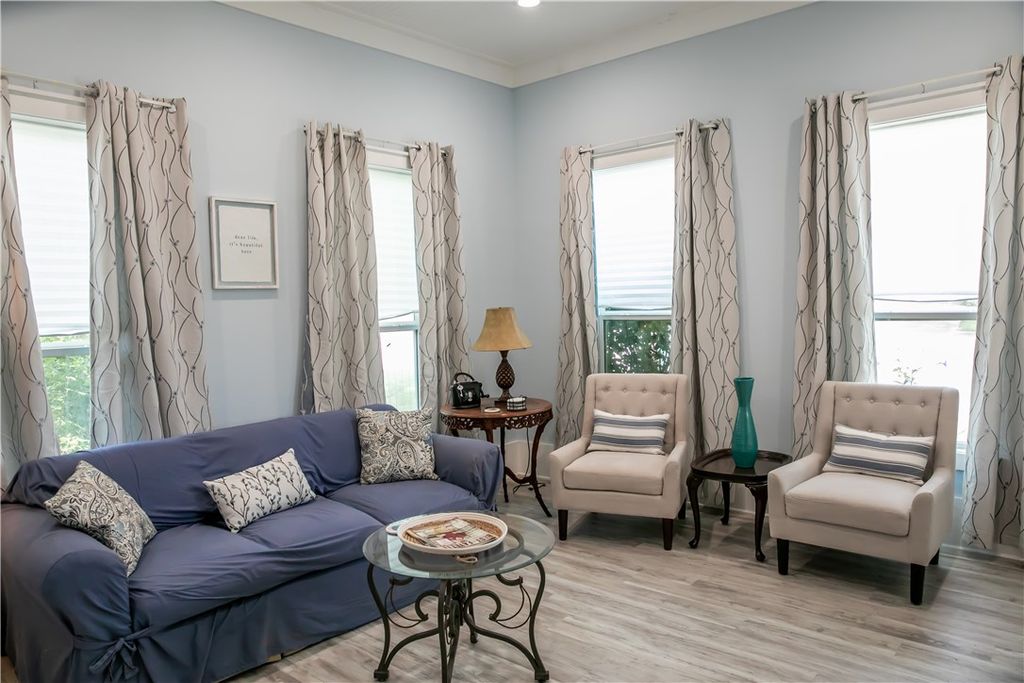 Photo of 637 N Washington Street, La Grange, TX 78945 (MLS # 26008851)