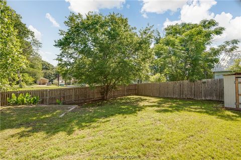 Tiny photo for 1204 E 28th Street, Bryan, TX 77803 (MLS # 26006013)