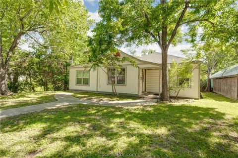 Tiny photo for 1204 E 28th Street, Bryan, TX 77803 (MLS # 26006013)
