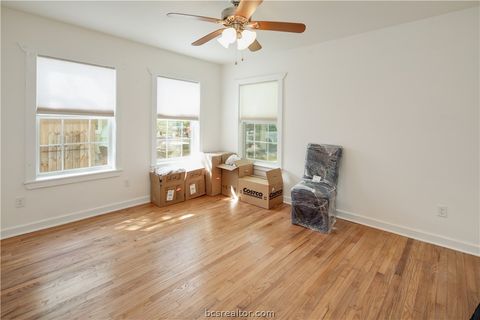 Tiny photo for 1204 E 28th Street, Bryan, TX 77803 (MLS # 26006013)