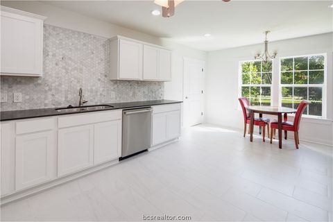 Tiny photo for 1204 E 28th Street, Bryan, TX 77803 (MLS # 26006013)