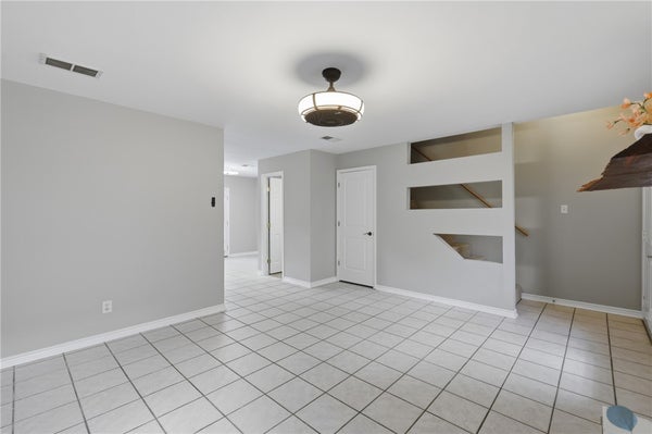 1904 DARTMOUTH ST APT R6, COLLEGE STATION, TX 77840 - Image 5f032d76ff7d204fae96fe4248bb3525/1540349230